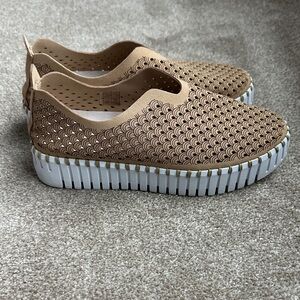 Ilse Jacobsen Tan Platform Slip-On Shoes